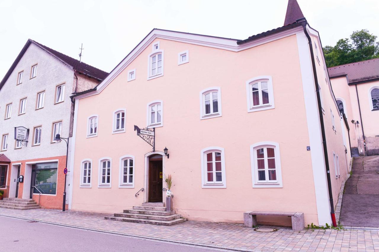 Hotel Gaestehaus Linde Mörnsheim Exterior foto